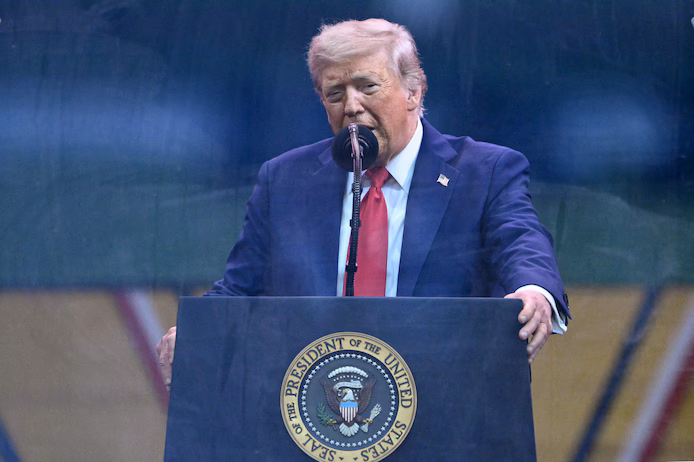 “Si nous sommes attaqués par l’Iran, l’armée américaine répliquera avec toute sa force”, prévient Trump